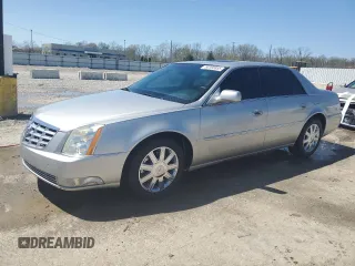 2007 Cadillac DTS V8 z VIN 1G6KD57Y07U117105, wystawiony jako Copart lot #50368855 z przebiegiem 178 060 mil mil oraz Szkody całkowita. Historia ofert i sprzedaży dostępna na DreamBid. Obrazek 1.