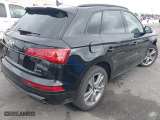 2025 Audi Q5 S line Premium with VIN WA1GAAFY7S2026126, listed as a IAAI auction lot 41535407 with 1,303 mi miles. Bid and sale history available at carsss.com. Image 4.
