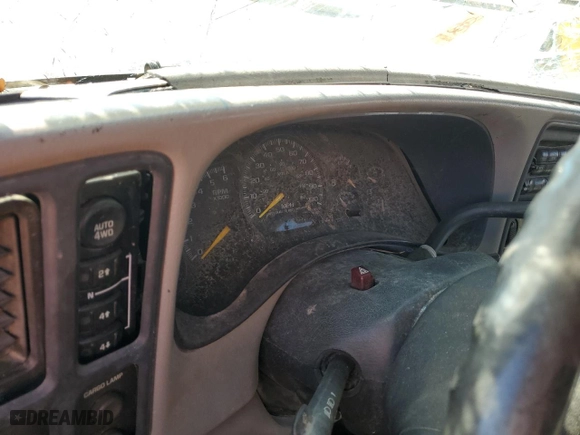 2000 Chevrolet Silverado 1500 LT with VIN 1GCEK19T8YE409350, listed as a Copart auction lot 87868085 with 0 mi miles and Salvage Title. Bid and sale history available at carsss.com. Image 9.