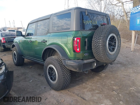 2023 Ford Bronco z VIN 1FMEE5DP2PLA95399, wystawiony jako IAAI lot #41899728 z przebiegiem 16 199 mil mil oraz . Historia ofert i sprzedaży dostępna na DreamBid. Obrazek 3.