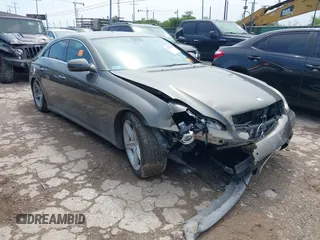 2009 Mercedes-Benz CLS 550 с VIN WDDDJ72X29A141182, выставлен на аукционе IAAI как лот 42353961 с пробегом 93 778 миль миль и . История ставок и продаж доступна на DreamBid. Изображение 1.