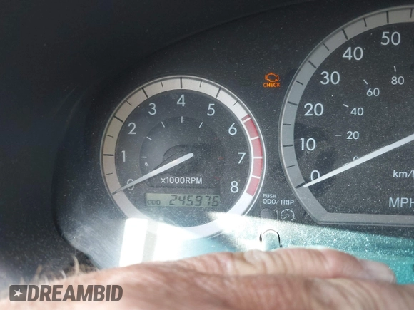 2004 Toyota Sienna XLE with VIN 5TDZA22C04S002891, listed as a IAAI auction lot 42169728 with 245,976 mi miles. Bid and sale history available at carsss.com. Image 7.