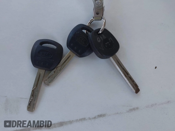 2004 Kia Amanti z VIN KNALD124645048776, wystawiony jako IAAI lot #41337748 z przebiegiem 105 447 mil mil oraz . Historia ofert i sprzedaży dostępna na DreamBid. Obrazek 11.