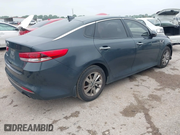 2016 Kia Optima LX z VIN KNAGT4L30G5070000, wystawiony jako IAAI lot #42169747 z przebiegiem 267 498 mil mil oraz . Historia ofert i sprzedaży dostępna na DreamBid. Obrazek 4.