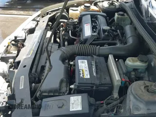 2002 Saturn SL с VIN 1G8ZK52712Z234021, выставлен на аукционе IAAI как лот 43119833 с пробегом 292 780 миль миль и . История ставок и продаж доступна на DreamBid. Изображение 20.