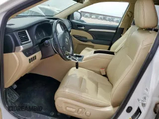 2018 Toyota Highlander SE with VIN 5TDKZRFH2JS540769, listed as a Copart auction lot 56658585 with 74,013 mi miles and Salvage title. Bid and sale history available at DreamBid. Image 7.