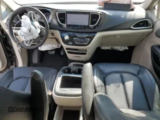 2021 Chrysler Pacifica Touring L with VIN 2C4RC1BG6PR597041, listed as a Copart auction lot 63331125 with 76,820 mi miles and Non repairable. Bid and sale history available at DreamBid. Image 8.