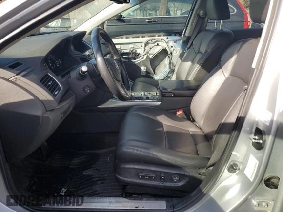 2014 Acura RLX z VIN JH4KC1F38EC003627, wystawiony jako Copart lot #44568585 z przebiegiem 166 666 mil mil oraz Szkoda całkowita • Salvage title. Historia ofert i sprzedaży dostępna na DreamBid. Obrazek 7.