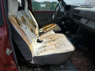 1988 Toyota Pickup с VIN JT4RN63A7J5038197, выставлен на аукционе Copart как лот 59910655 с пробегом 76 519 миль миль и Чистый • Clean title. История ставок и продаж доступна на DreamBid. Изображение 10.