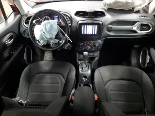 2018 Jeep Renegade Latitude with VIN ZACCJABB5JPG92122, listed as a Copart auction lot 49421115 with 87,451 mi miles and Salvage Title. Bid and sale history available at carsss.com. Image 8.