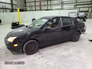 2006 Ford Focus S z VIN 1FAFP34N76W229445, wystawiony jako Copart lot #82665964 z przebiegiem 151 999 mil mil oraz Nie do naprawy. Historia ofert i sprzedaży dostępna na DreamBid. Obrazek 1.