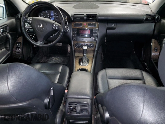 2007 Mercedes-Benz C 230 Sport with VIN WDBRF52H27F932115, listed as a Copart auction lot 62959505 with 154,449 mi miles and Clean title. Bid and sale history available at DreamBid. Image 8.
