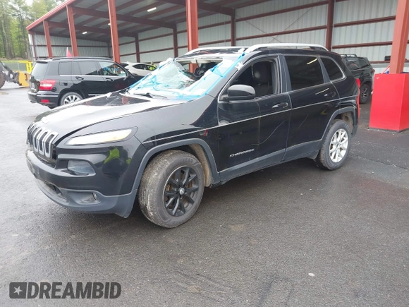 2017 Jeep Cherokee Latitude with VIN 1C4PJMCB7HW651716, listed as a IAAI auction lot 42275352 with 124,152 mi miles and . Bid and sale history available at DreamBid. Image 17.