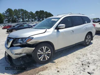 2019 Nissan Pathfinder SL z VIN 5N1DR2MN2KC584794, wystawiony jako Copart lot #57513315 z przebiegiem 81 851 mil mil oraz Szkoda całkowita • Salvage title. Historia ofert i sprzedaży dostępna na DreamBid. Obrazek 1.