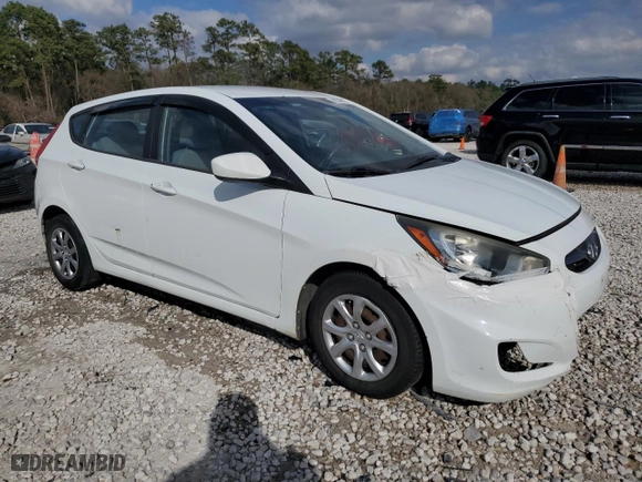 2014 Hyundai Accent GS with VIN KMHCT5AE1EU145619, listed as a Copart auction lot 43746195 with 121,357 mi miles and Salvage Title. Bid and sale history available at carsss.com. Image 4.