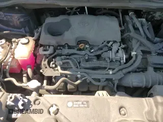 2021 Toyota Sienna XLE z VIN 5TDJRKEC9MS069054, wystawiony jako Copart lot #71951985 z przebiegiem 34 149 mil mil oraz Czysty tytuł • Clean title. Historia ofert i sprzedaży dostępna na DreamBid. Obrazek 14.