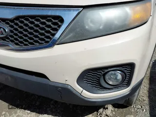 2011 Kia Sorento EX with VIN 5XYKU4A13BG003130, listed as a IAAI auction lot 41209337 with 162,058 mi miles. Bid and sale history available at carsss.com. Image 17.