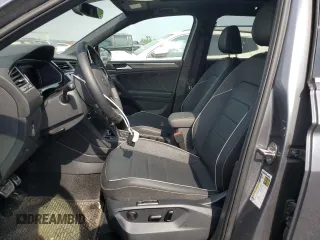 2024 Volkswagen Tiguan SEL R-Line with VIN 3VV4B7AX3RM199363, listed as a Copart auction lot 58811365 with 24,193 mi miles and Clean title. Bid and sale history available at DreamBid. Image 7.