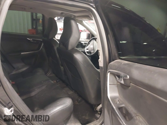 2015 Volvo XC60 T5 Drive-E Premier с VIN YV426MDB9F2590428, выставлен на аукционе IAAI как лот 41868159 с пробегом 121 282 миль миль и . История ставок и продаж доступна на DreamBid. Изображение 8.