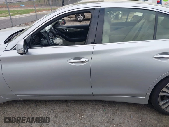 2020 Infiniti Q50 Luxe with VIN JN1EV7AP6LM200022, listed as a IAAI auction lot 41943630 with 44,819 mi miles and . Bid and sale history available at DreamBid. Image 14.