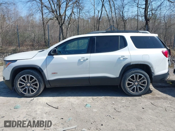 2017 GMC Acadia SLT with VIN 1GKKNVLS1HZ117795, listed as a IAAI auction lot 42101818 with 98,840 mi miles and . Bid and sale history available at carsss.com. Image 14.