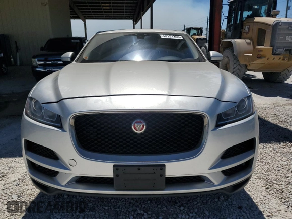 2017 Jaguar F-Pace 35t with VIN SADCS2BV5HA098447, listed as a Copart auction lot 50131205 with 80,205 mi miles and Clean Title. Bid and sale history available at DreamBid. Image 5.