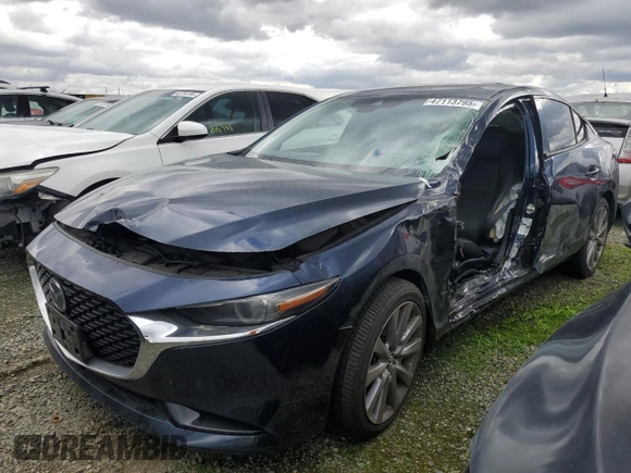 2019 Mazda 3 Premium with VIN 3MZBPAEM1KM101129, listed as a Copart auction lot 47113795 with 38,329 mi miles and Salvage Title. Bid and sale history available at DreamBid. Image 1.