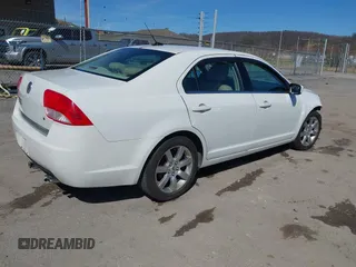 2010 Mercury Milan Premier with VIN 3MEHM0JA3AR637172, listed as a IAAI auction lot 41852920 with 123,538 mi miles and . Bid and sale history available at DreamBid. Image 4.