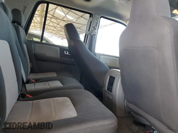 2006 Ford Expedition Special Service with VIN 1FMPU15596LA22952, listed as a Copart auction lot 88336685 with 172,320 mi miles and Salvage Title. Bid and sale history available at carsss.com. Image 11.