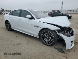 2016 Jaguar XF 35t R-Sport with VIN SAJBF4BV3GCY16993, listed as a Copart auction lot 85688844 with 63,815 mi miles and Salvage Title. Bid and sale history available at carsss.com. Image 4.