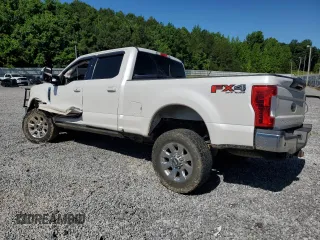 2017 Ford F-250 Lariat with VIN 1FT7W2BT8HEE81095, listed as a Copart auction lot 57960545 with 200,323 mi miles and Salvage title. Bid and sale history available at DreamBid. Image 2.