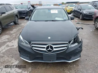2014 Mercedes-Benz E 350 Sport z VIN WDDHF5KBXEA974847, wystawiony jako IAAI lot #41895287 z przebiegiem 152 703 mil mil oraz . Historia ofert i sprzedaży dostępna na DreamBid. Obrazek 12.