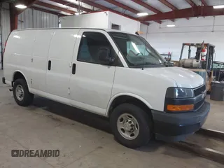 2019 Chevrolet Express Cargo with VIN 1GCWGAFP8K1242709, listed as a IAAI auction lot 42513751 with 102,593 mi miles and . Bid and sale history available at DreamBid. Image 1.
