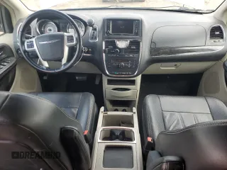 2014 Chrysler Town & Country Touring z VIN 2C4RC1BG8ER444870, wystawiony jako Copart lot #58697845 z przebiegiem 182 067 mil mil oraz Czysty tytuł • Clean title. Historia ofert i sprzedaży dostępna na DreamBid. Obrazek 8.
