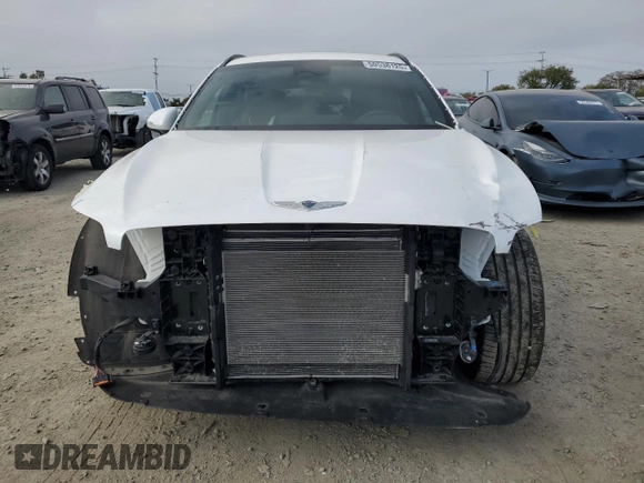 2022 Genesis GV70 2.5T with VIN KMUMADTB9NU057748, listed as a Copart auction lot 50538125 with 30,387 mi miles and Salvage title. Bid and sale history available at DreamBid. Image 5.