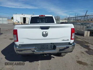 2019 Ram 2500 Tradesman with VIN 3C6UR5HJ3KG595479, listed as a IAAI auction lot 41480080 with 63,268 mi miles and . Bid and sale history available at DreamBid. Image 17.