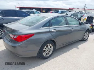 2013 Hyundai Sonata GLS with VIN 5NPEB4AC4DH628829, listed as a IAAI auction lot 42136839 with 121,381 mi miles and . Bid and sale history available at carsss.com. Image 4.