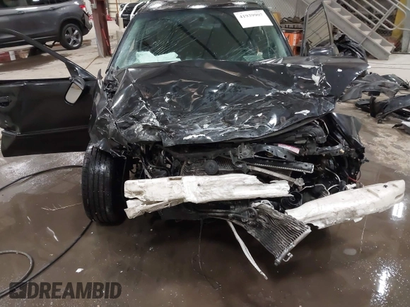 2003 Mazda Protege DX with VIN JM1BJ226431112902, listed as a IAAI auction lot 41939907 with 184,618 mi miles and . Bid and sale history available at DreamBid. Image 6.