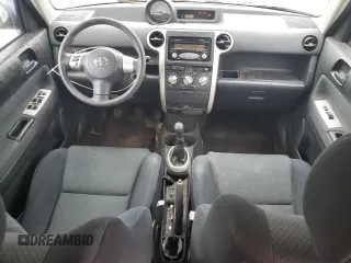 2006 Scion xB z VIN JTLKT334764105107, wystawiony jako Copart lot #57712985 z przebiegiem 162 345 mil mil oraz Tytuł czysty. Historia ofert i sprzedaży dostępna na DreamBid. Obrazek 8.