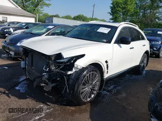 2017 Infiniti QX70 with VIN JN8CS1MW0HM411905, listed as a IAAI auction lot 42136954 with 84,146 mi miles. Bid and sale history available at carsss.com. Image 2.