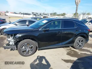 2023 Lexus RX 350h с VIN 2T2BBMCA7PC008476, выставлен на аукционе IAAI как лот 41857700 с пробегом 24 821 миль миль и . История ставок и продаж доступна на DreamBid. Изображение 15.