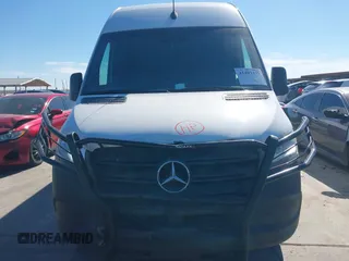 2024 Mercedes-Benz Sprinter Cargo with VIN W1Y4NDHY6RT172013, listed as a IAAI auction lot 41407339 with 166,083 mi miles. Bid and sale history available at carsss.com. Image 12.