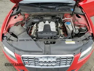 2010 Audi S5 Premium Plus z VIN WAUCGAFH3AN026072, wystawiony jako Copart lot #73323014 z przebiegiem 122 438 mil mil oraz Szkody całkowita. Historia ofert i sprzedaży dostępna na DreamBid. Obrazek 11.
