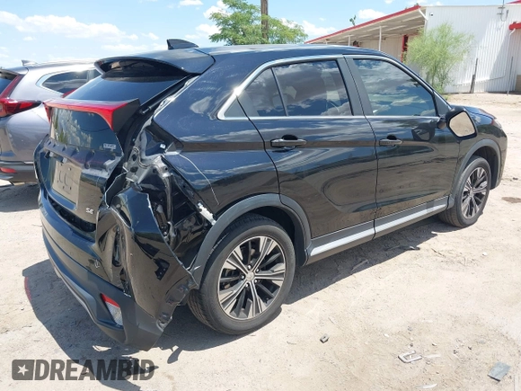 2018 Mitsubishi Eclipse Cross SE z VIN JA4AT5AA5JZ039030, wystawiony jako IAAI lot #42421884 z przebiegiem 65 982 mil mil oraz . Historia ofert i sprzedaży dostępna na DreamBid. Obrazek 4.
