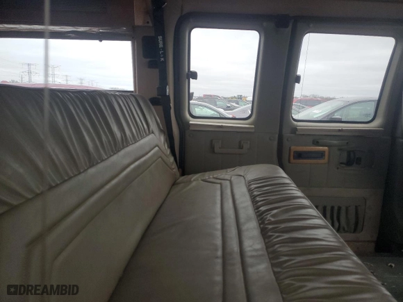 2003 Chevrolet Express Cargo Van YF7 Upfitter with VIN 1GBFG15T631192686, listed as a Copart auction lot 51153725 with 124,227 mi miles and Clean Title. Bid and sale history available at carsss.com. Image 11.