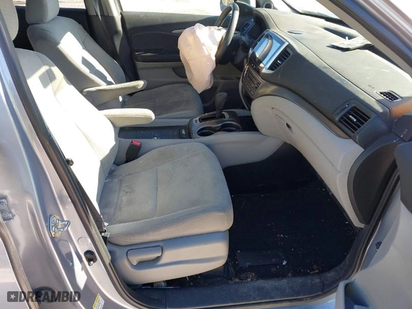 2016 Honda Pilot EX with VIN 5FNYF6H38GB098287, listed as a IAAI auction lot 41428631 with 148,562 mi miles. Bid and sale history available at carsss.com. Image 5.