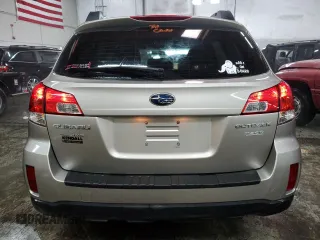 2014 Subaru Outback 2.5i with VIN 4S4BRBAC2E3260999, listed as a Copart auction lot 44455735 with 123,279 mi miles and Salvage Title. Bid and sale history available at carsss.com. Image 6.