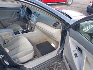 2007 Toyota Camry CE with VIN 4T1BE46K07U521891, listed as a IAAI auction lot 41932327 with 226,856 mi miles. Bid and sale history available at carsss.com. Image 5.