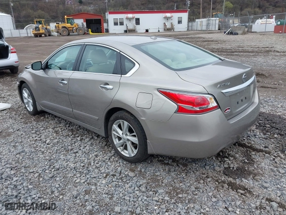 2015 Nissan Altima 2.5 SV with VIN 1N4AL3AP6FC236710, listed as a IAAI auction lot 41934674 with 37,959 mi miles. Bid and sale history available at carsss.com. Image 3.