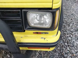 1989 Chevrolet Blazer z VIN 1GNCT18Z7K8226240, wystawiony jako IAAI lot #42367663 z przebiegiem 213 142 mil mil oraz . Historia ofert i sprzedaży dostępna na DreamBid. Obrazek 13.